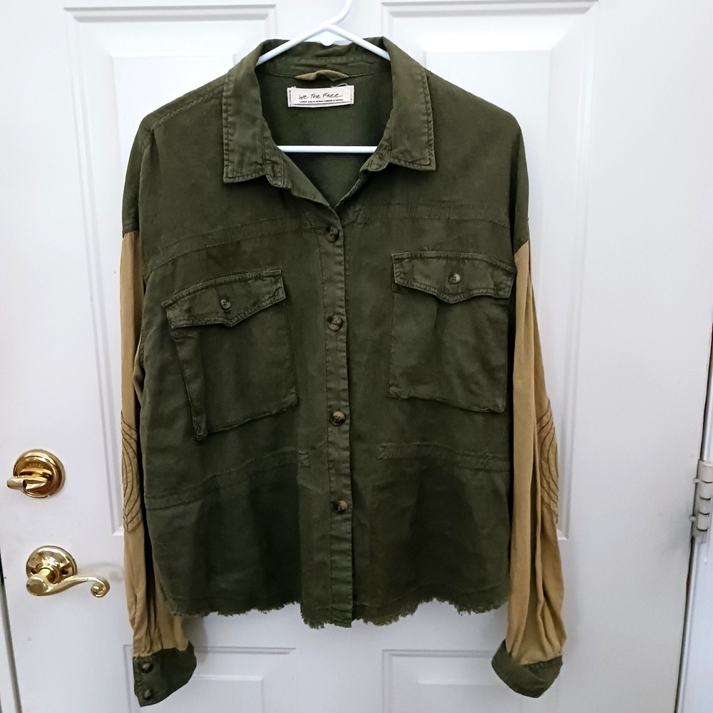 We The Free Women's Size Large Day Drifter Green Utility Button Down Shirt